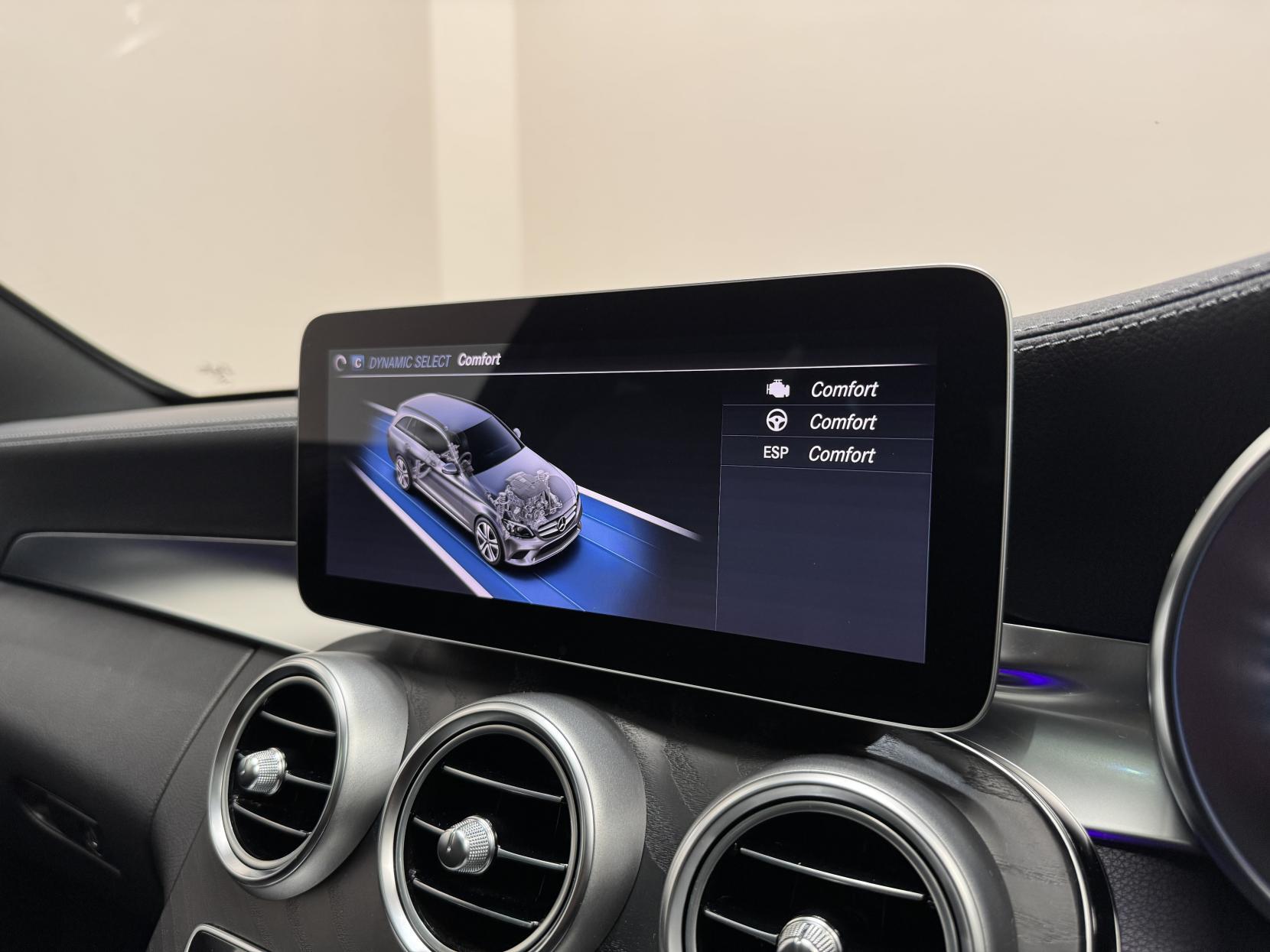 Mercedes-Benz C Class view 31