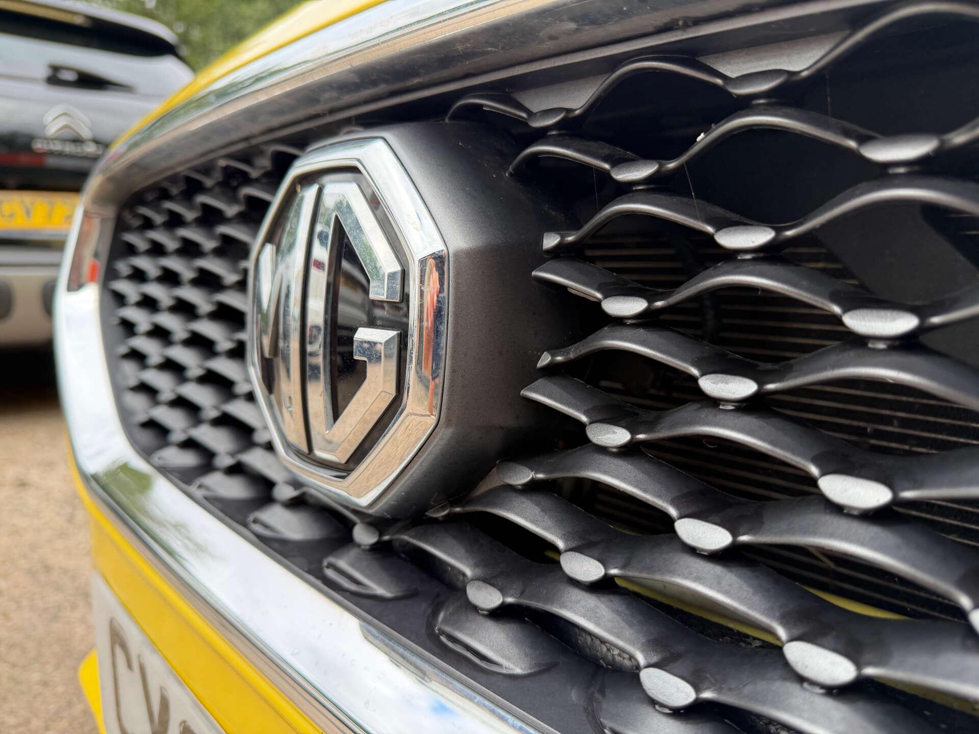 MG MG3 view 18