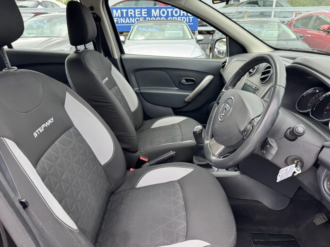 Dacia Sandero view 53