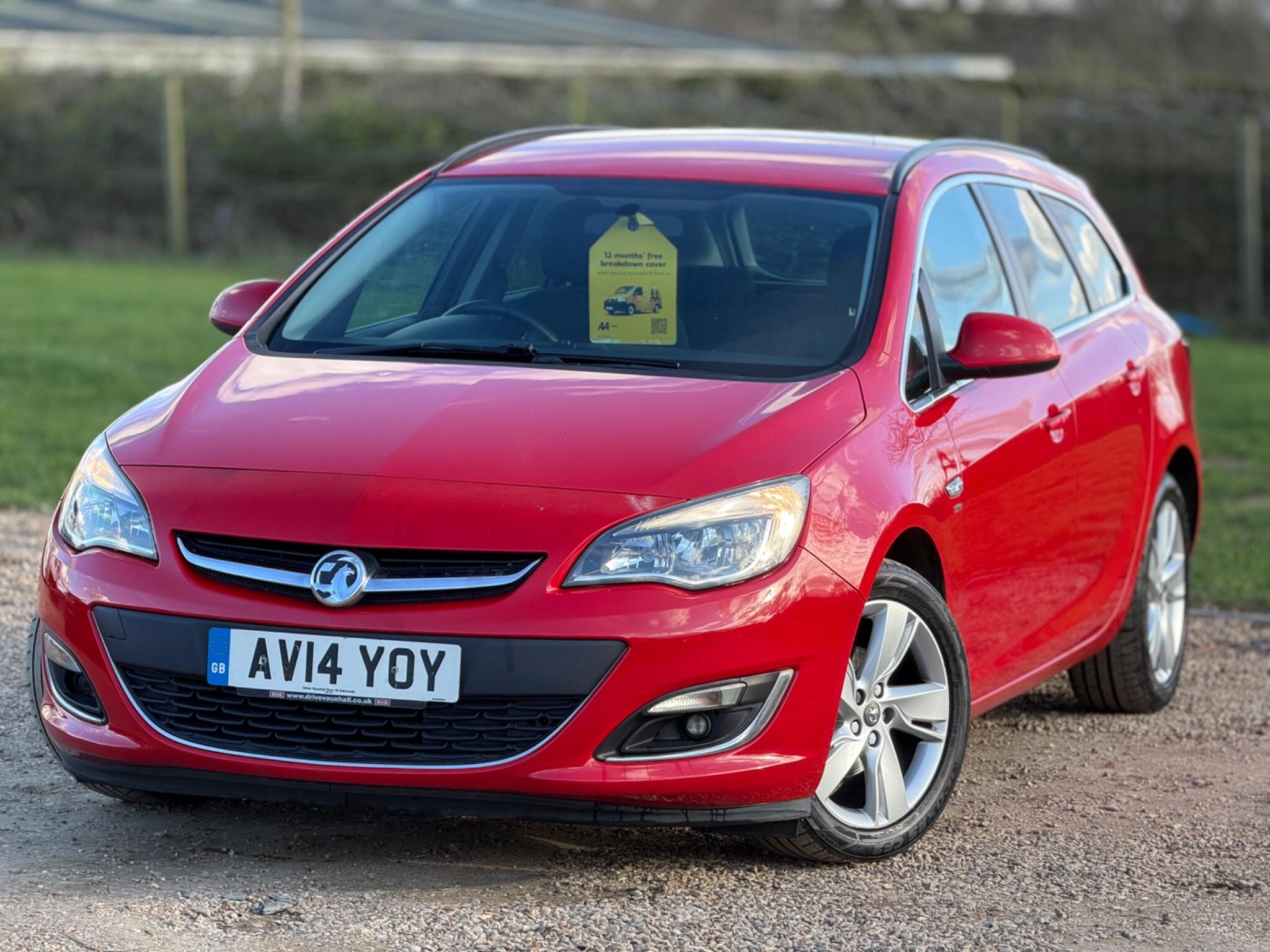 2014 Vauxhall Astra 1.6 16V SRi Sports Tourer Euro 5 5dr image 3