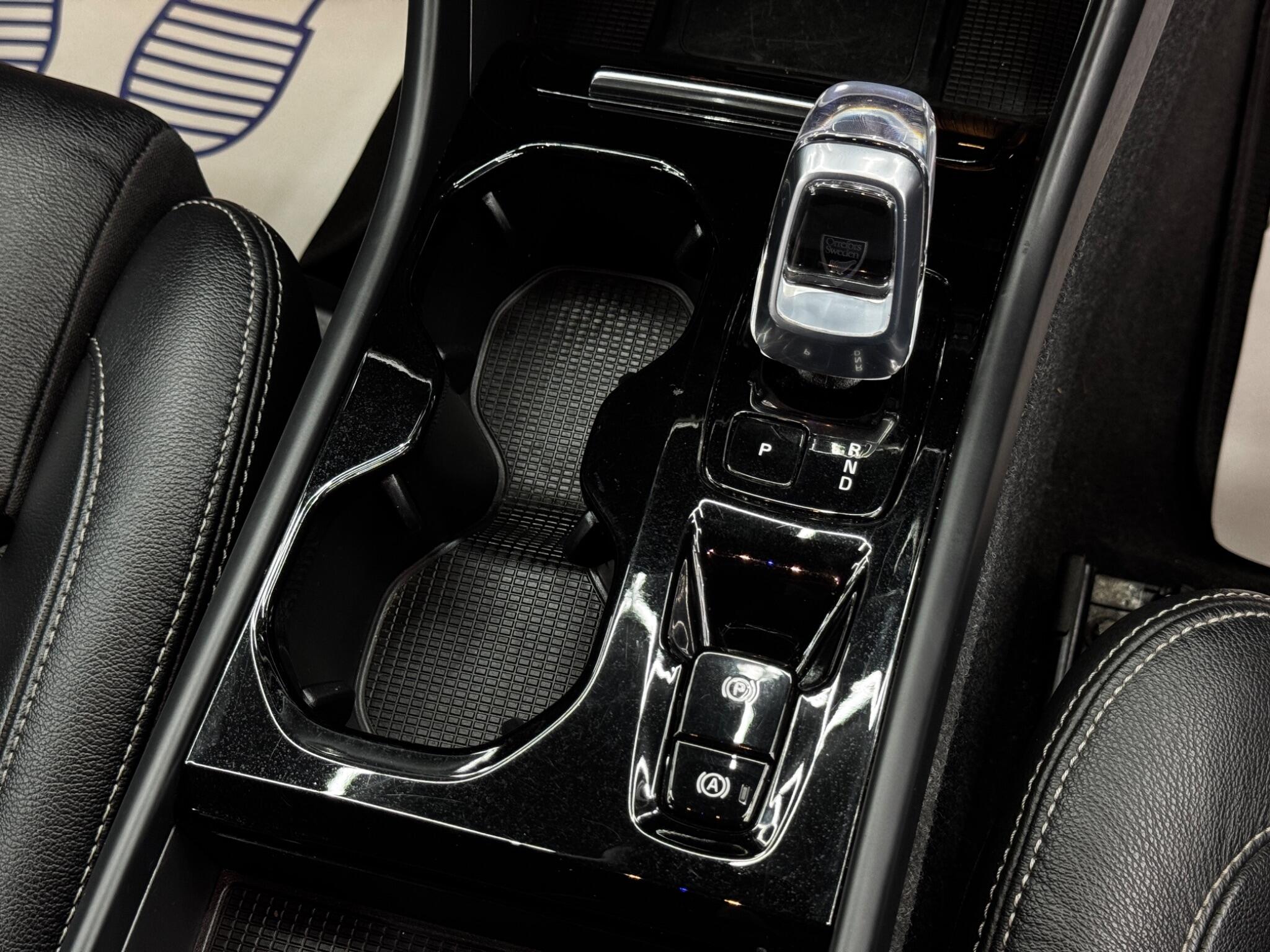 Volvo XC40 view 24