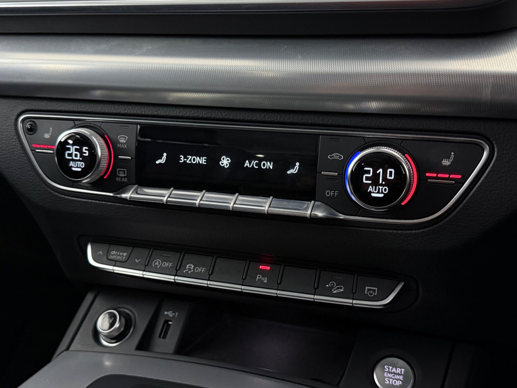 Audi Q5 view 23