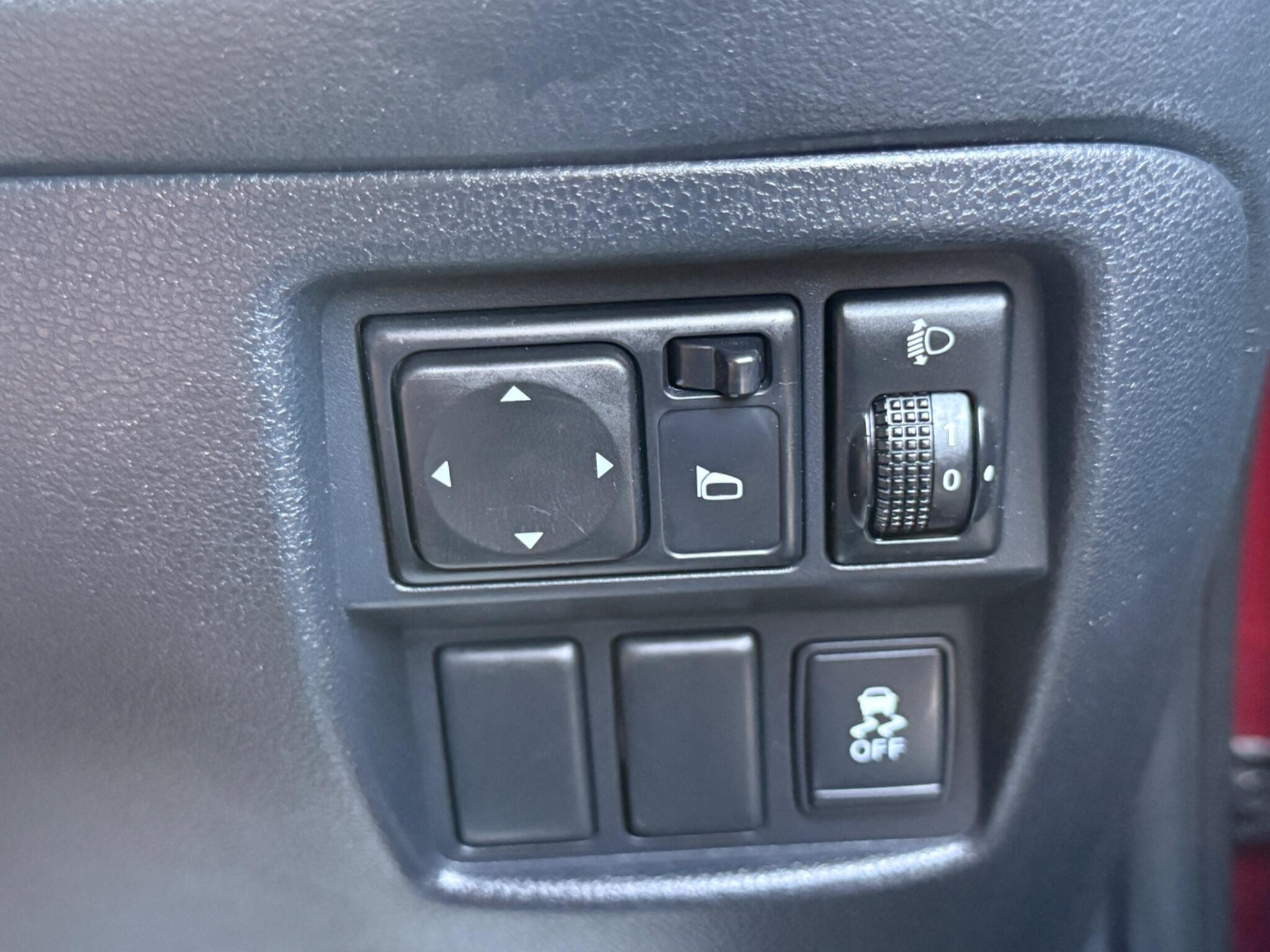 Nissan Juke - Image 45