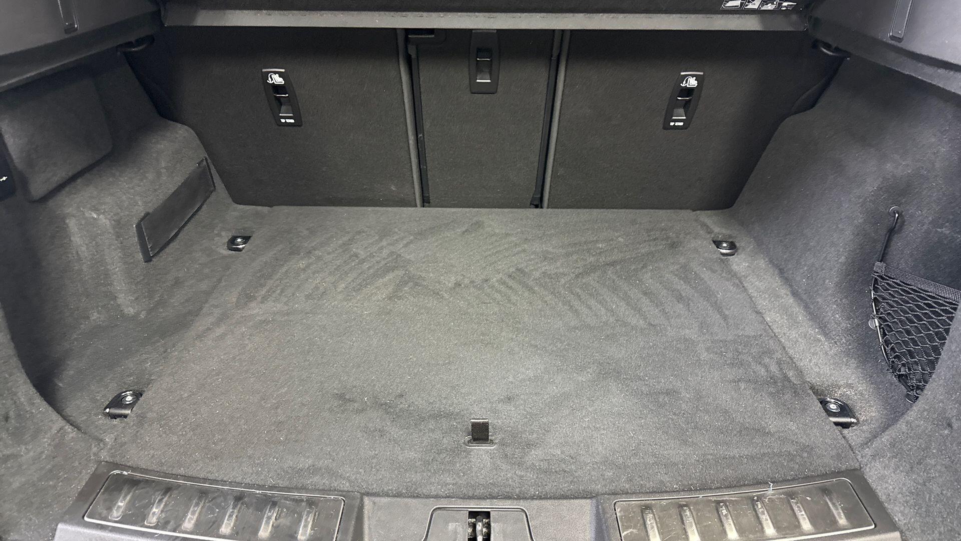 Land Rover Range Rover Evoque view 10