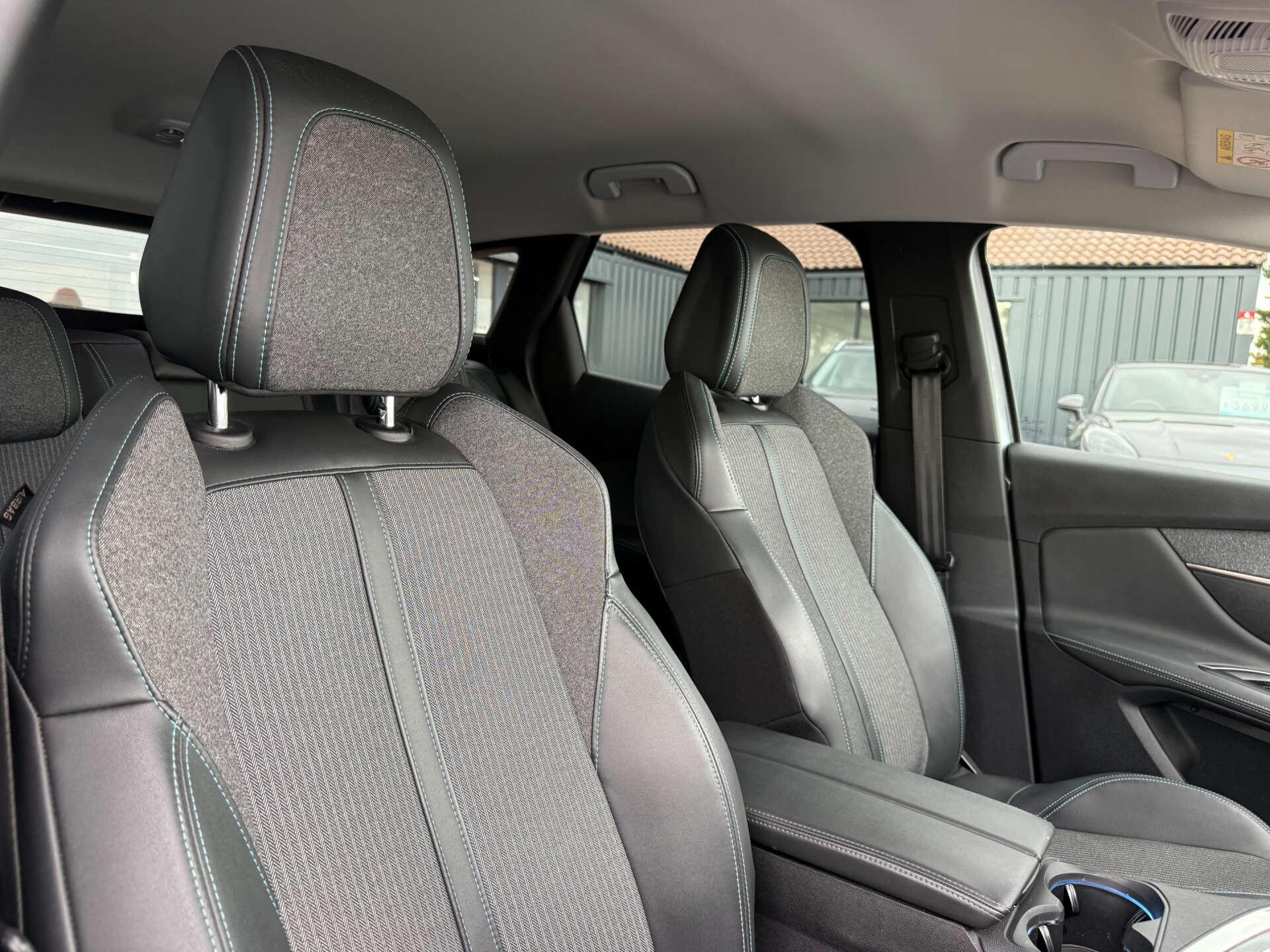 Peugeot 3008 view 40