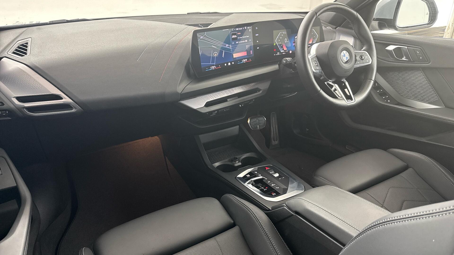 BMW 1 Series view 8