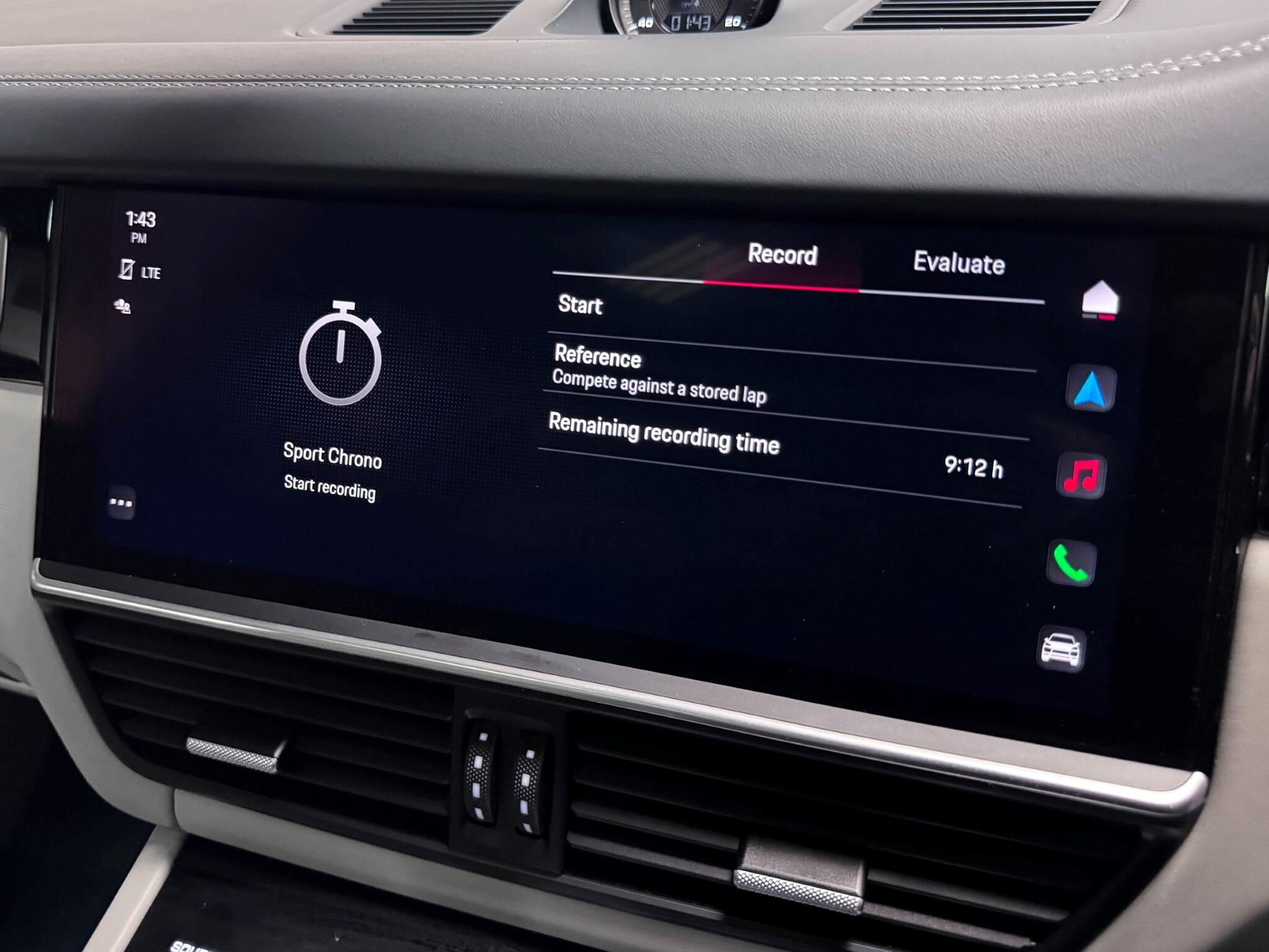 Porsche Cayenne view 60