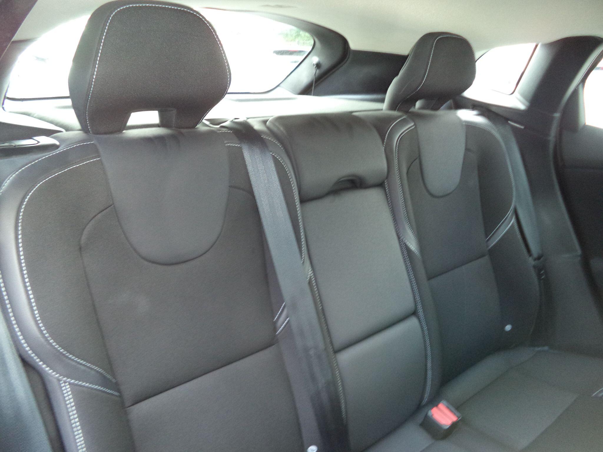 Volvo V40 view 37