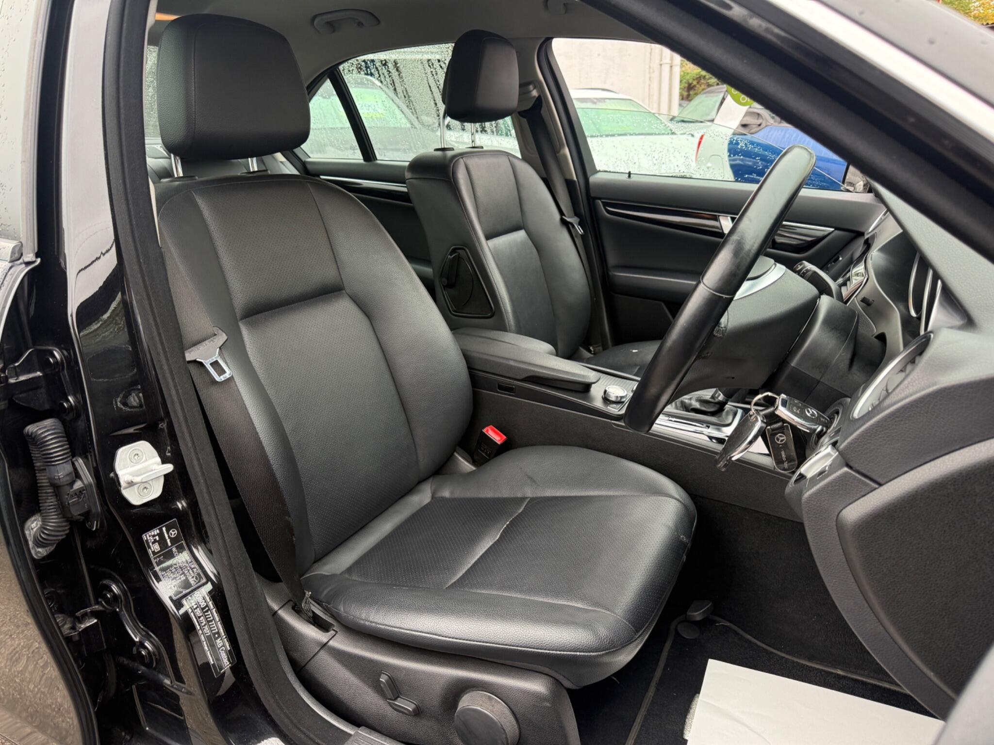 Mercedes-Benz C Class - Image 31