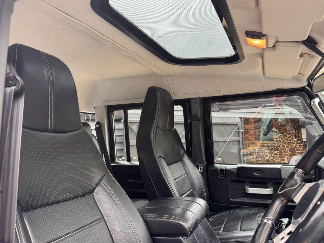 Land Rover Defender view 18