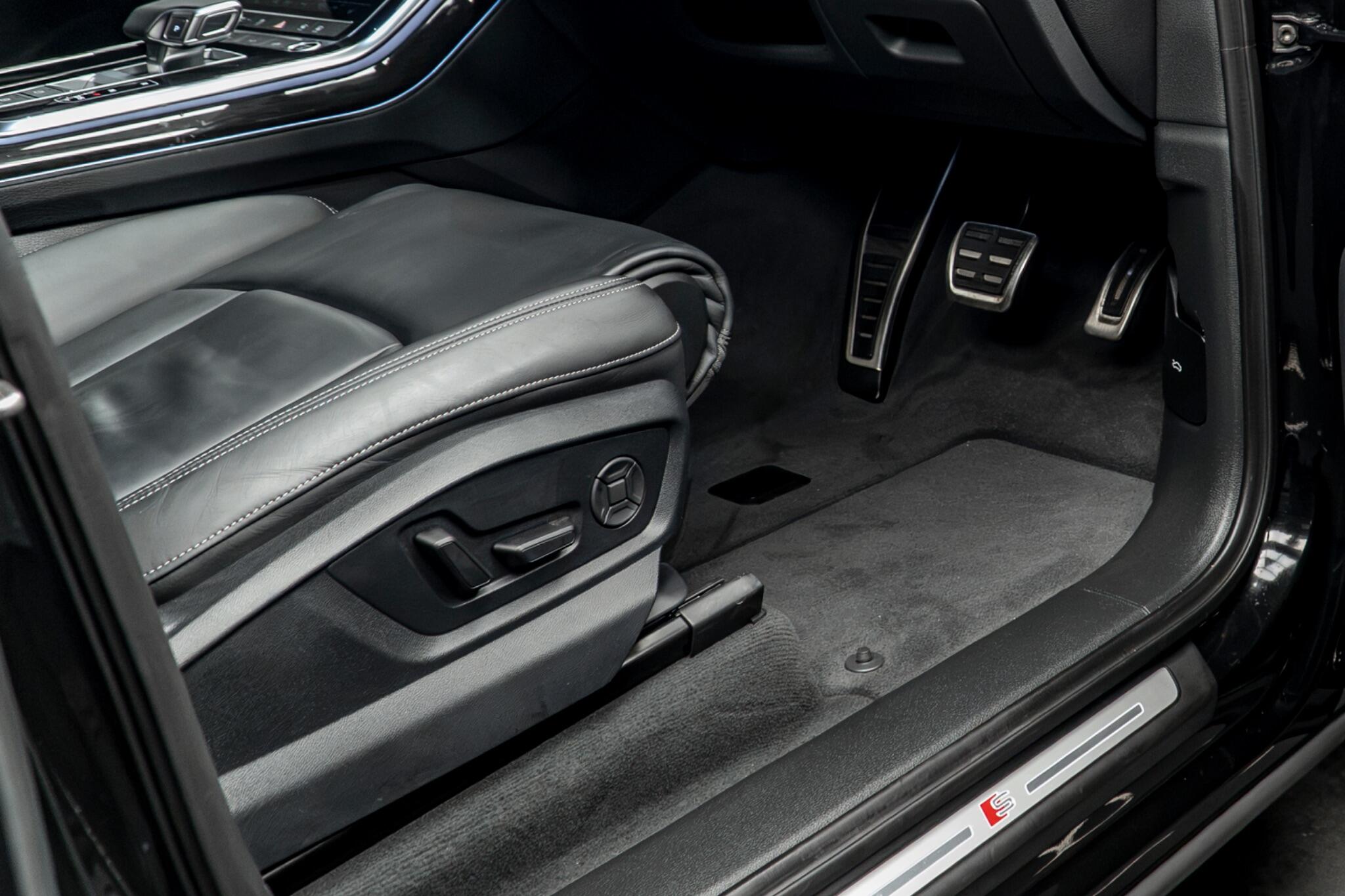 Audi Q7 view 39
