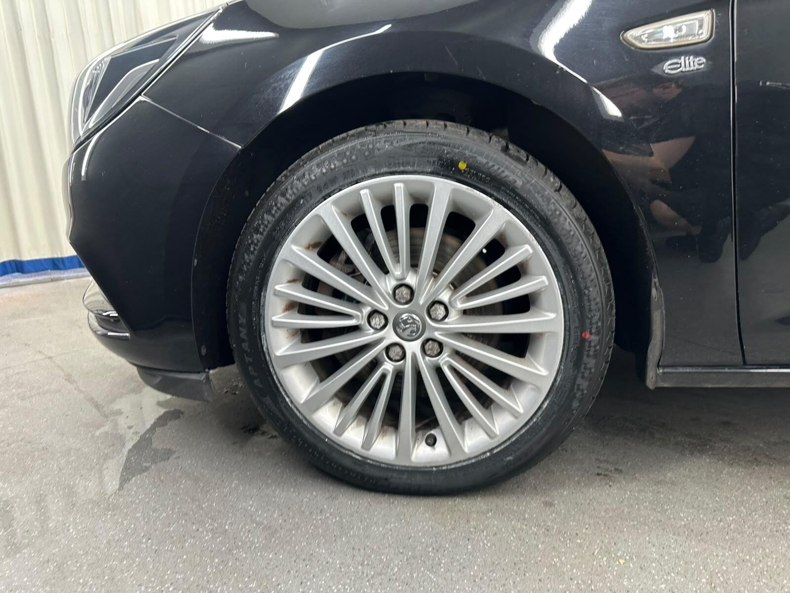 Vauxhall Astra view 14