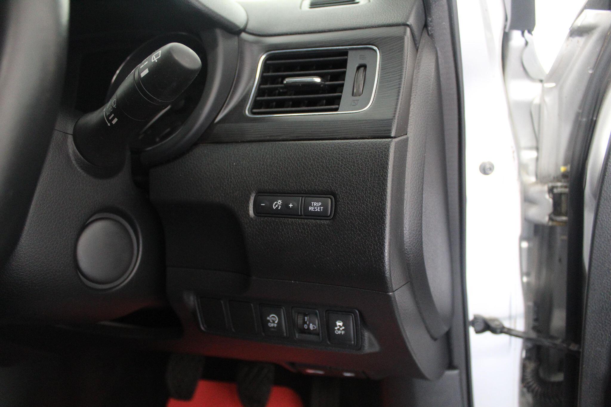 Nissan Pulsar view 42