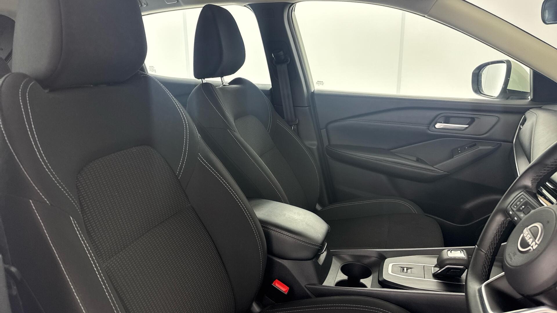Nissan Qashqai view 16