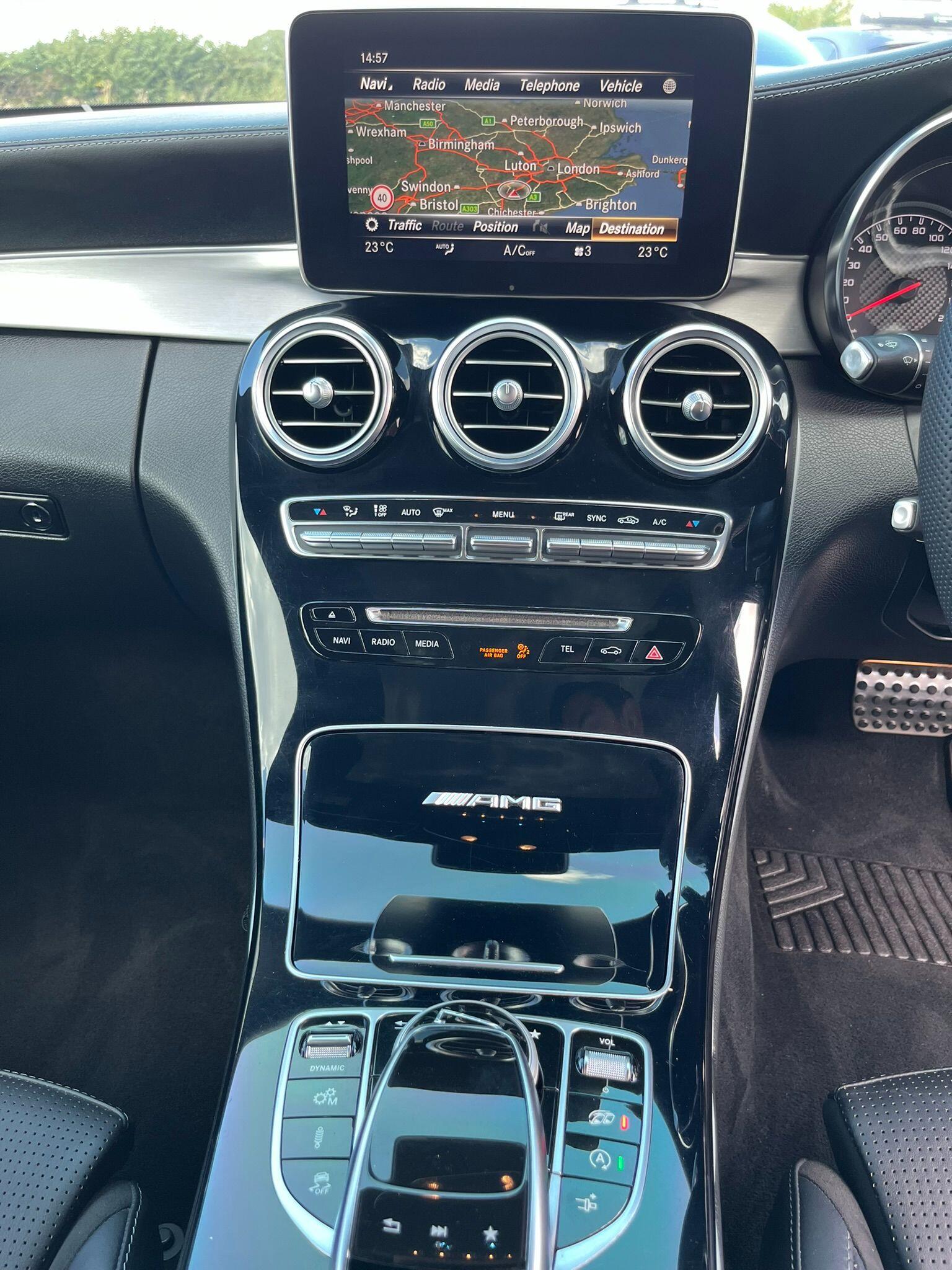Mercedes-Benz C-Class view 22