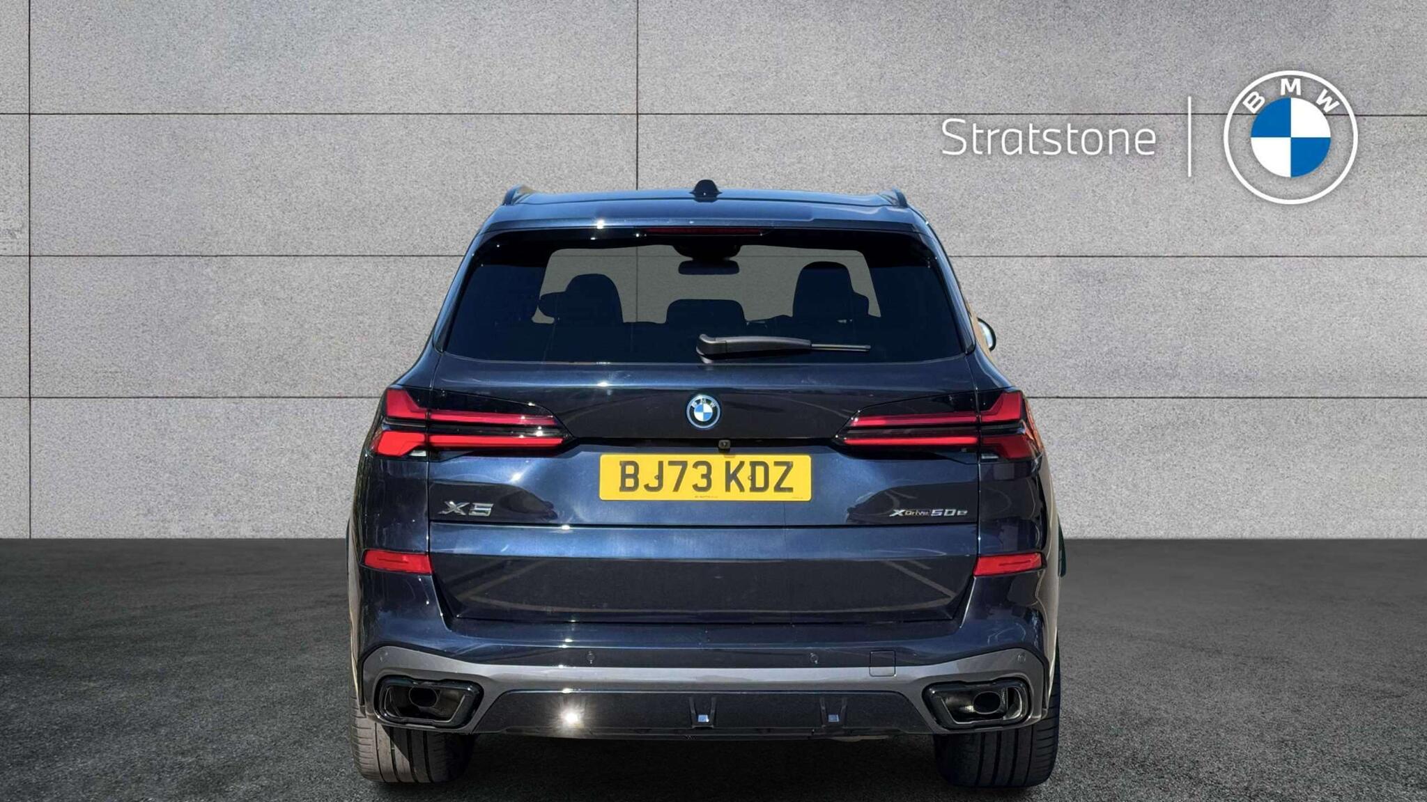 BMW X5 view 20