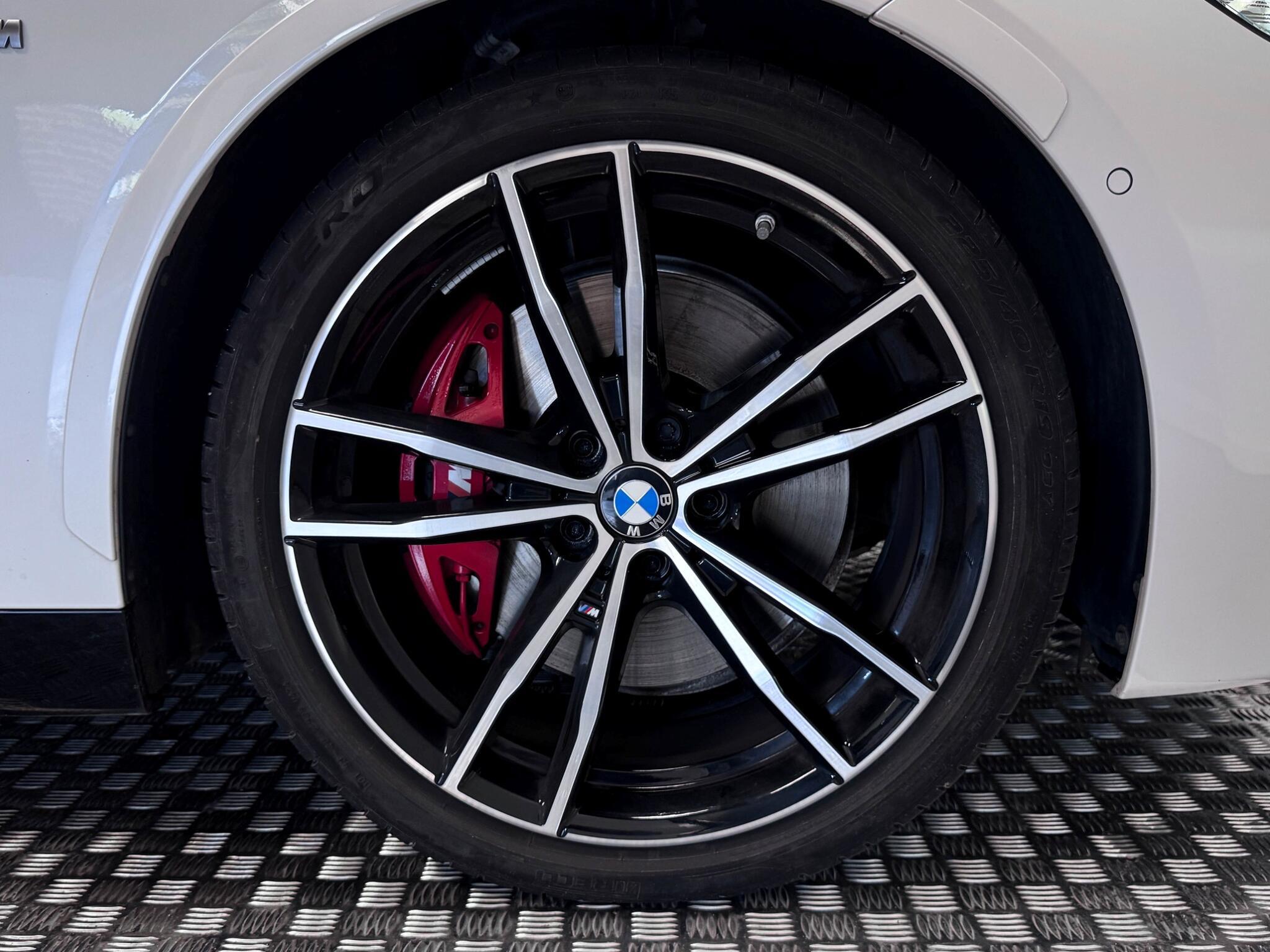 BMW 2 Series view 68