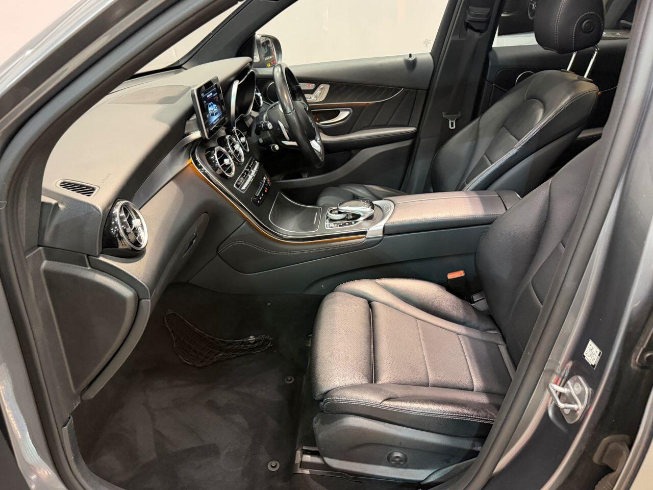 Mercedes-Benz GLC view 32