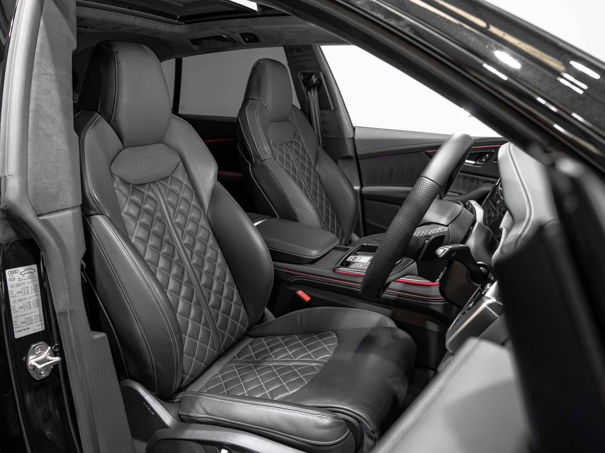 Audi SQ8 view 2