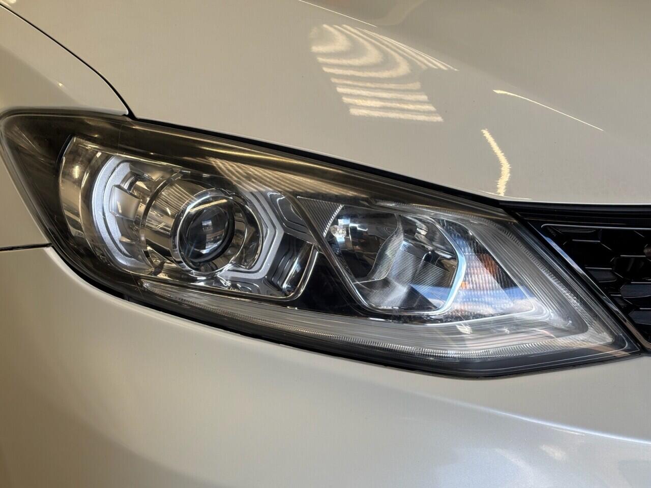Nissan Pulsar view 40
