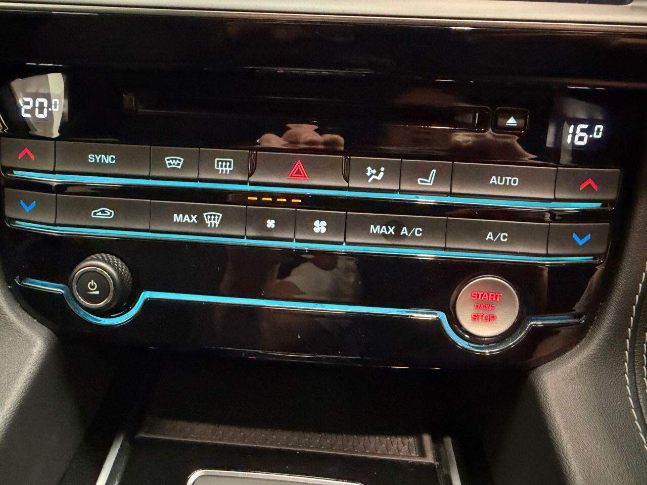 Jaguar F-Pace view 46