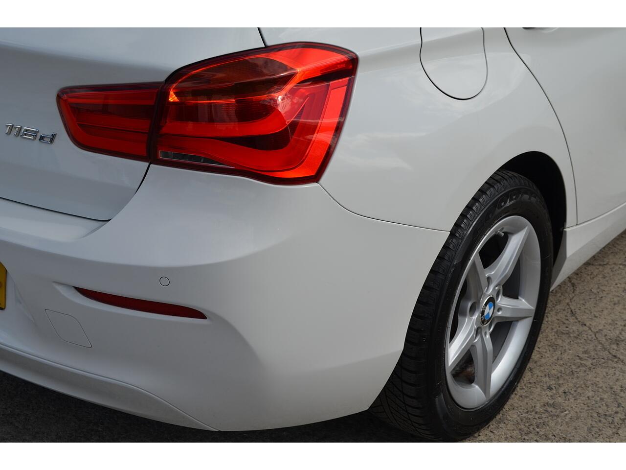 BMW 1 Series view 43