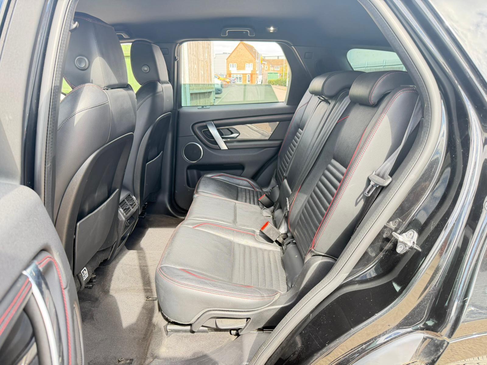 Land Rover Discovery Sport view 16