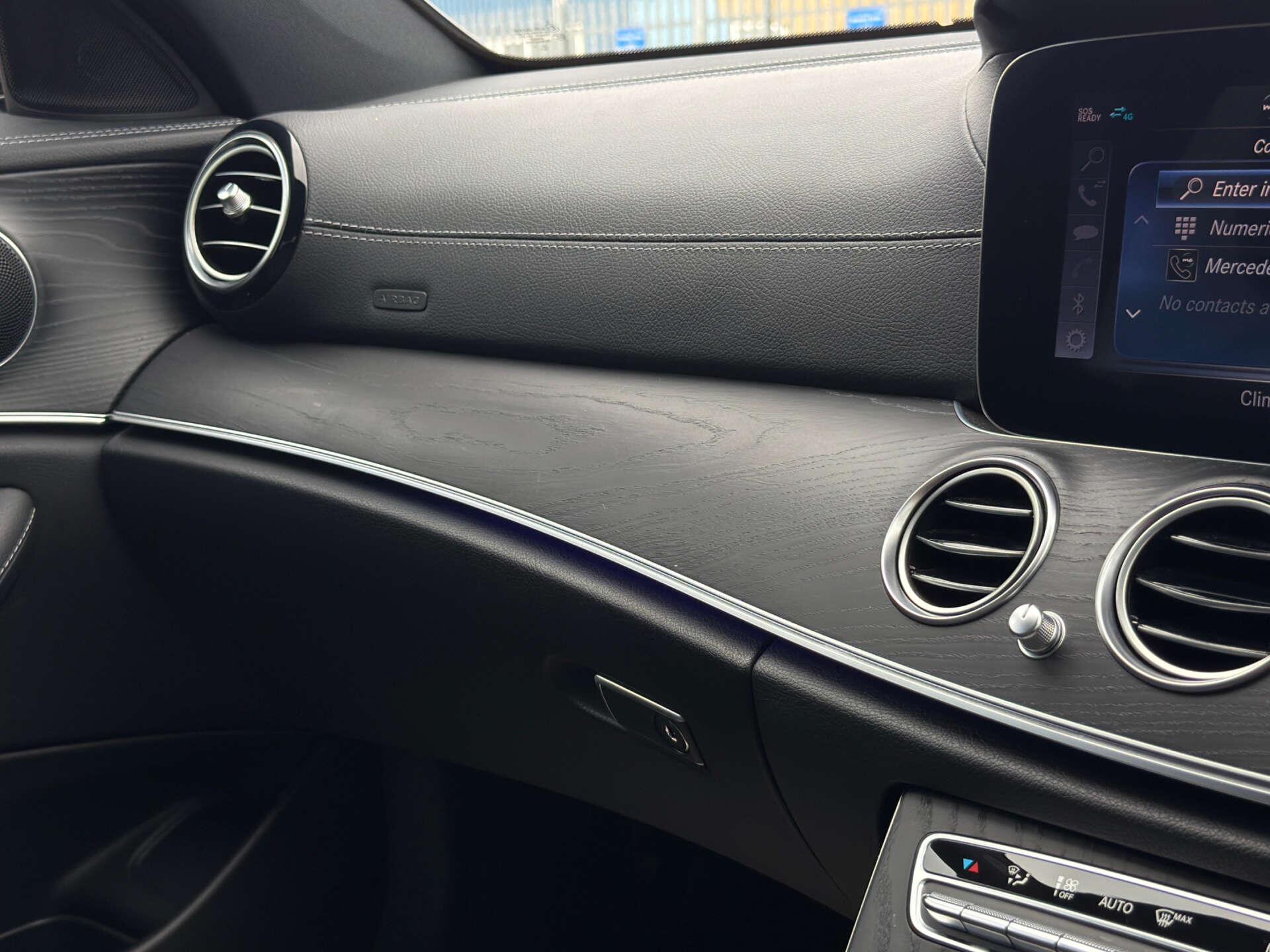 Mercedes-Benz E Class view 52