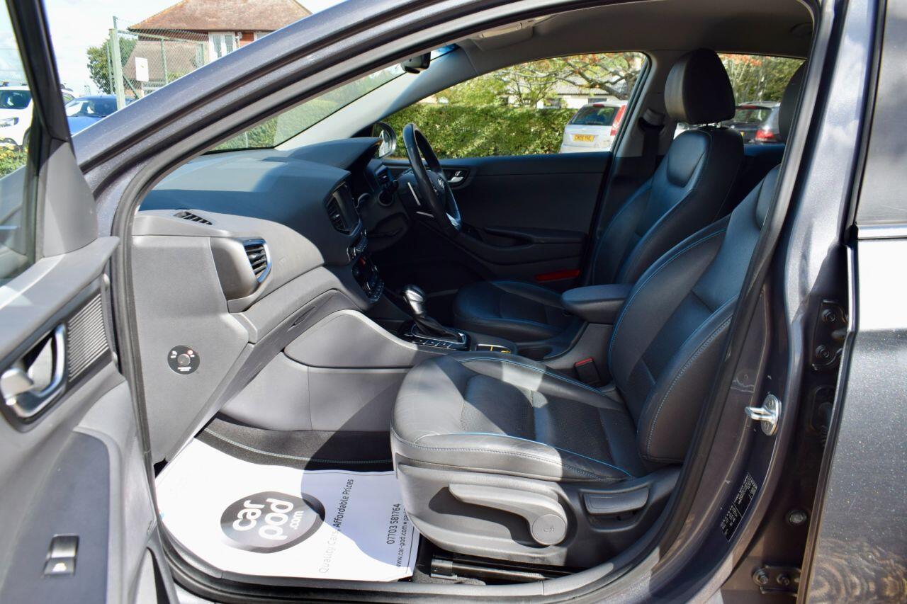 Hyundai Ioniq view 39