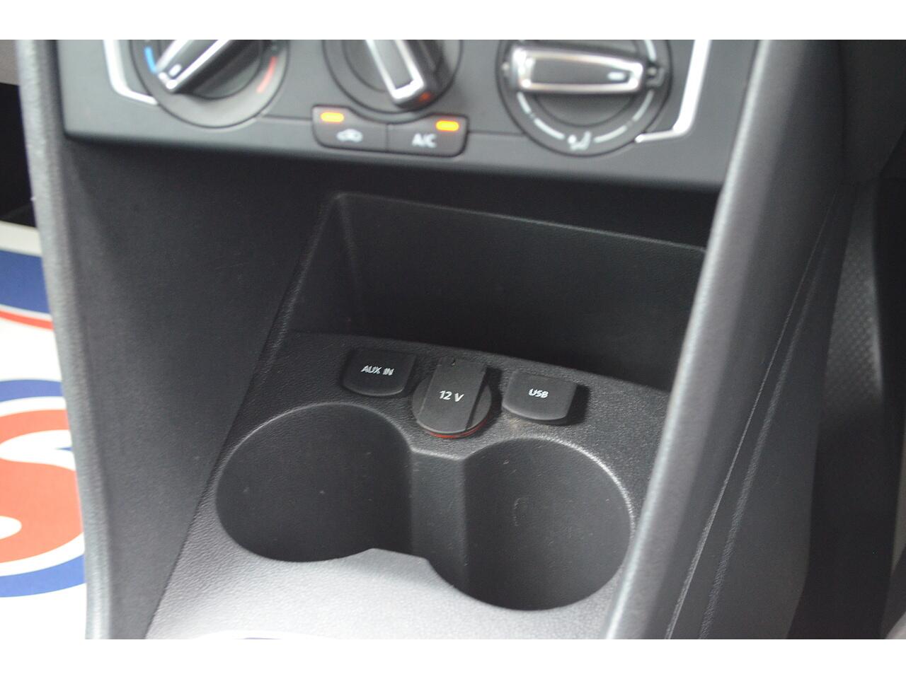 Volkswagen Polo view 18