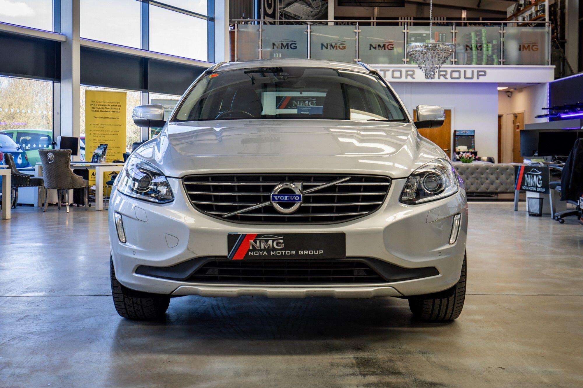 Volvo XC60 view 9