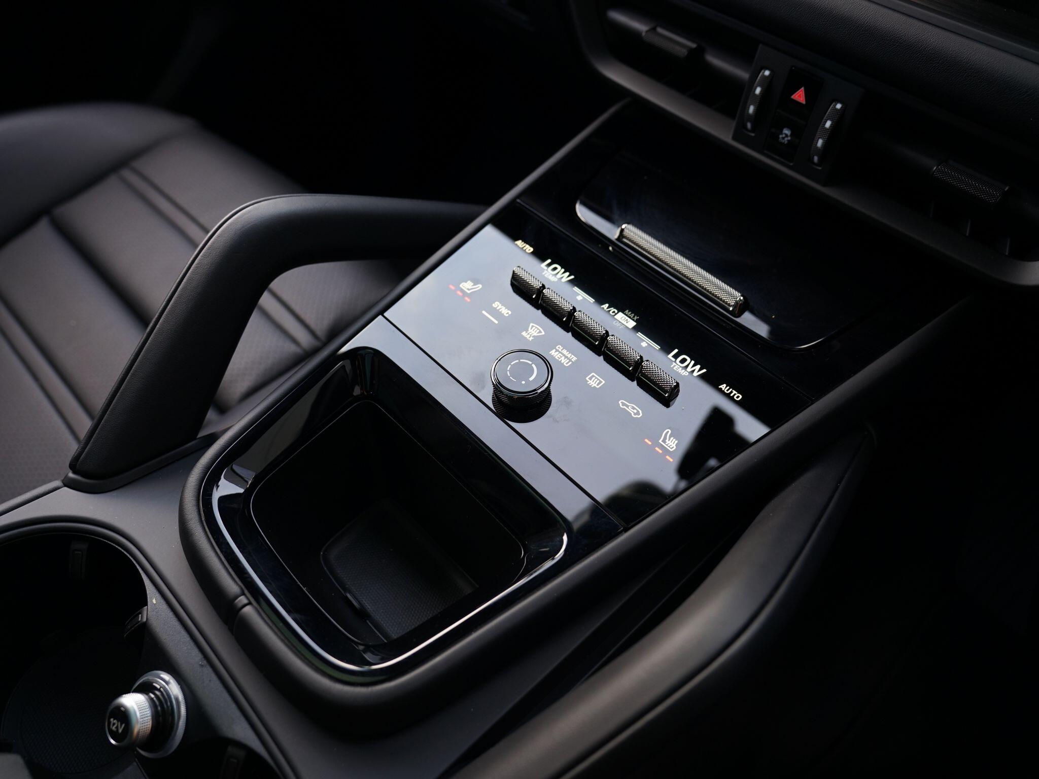 Porsche Cayenne view 93