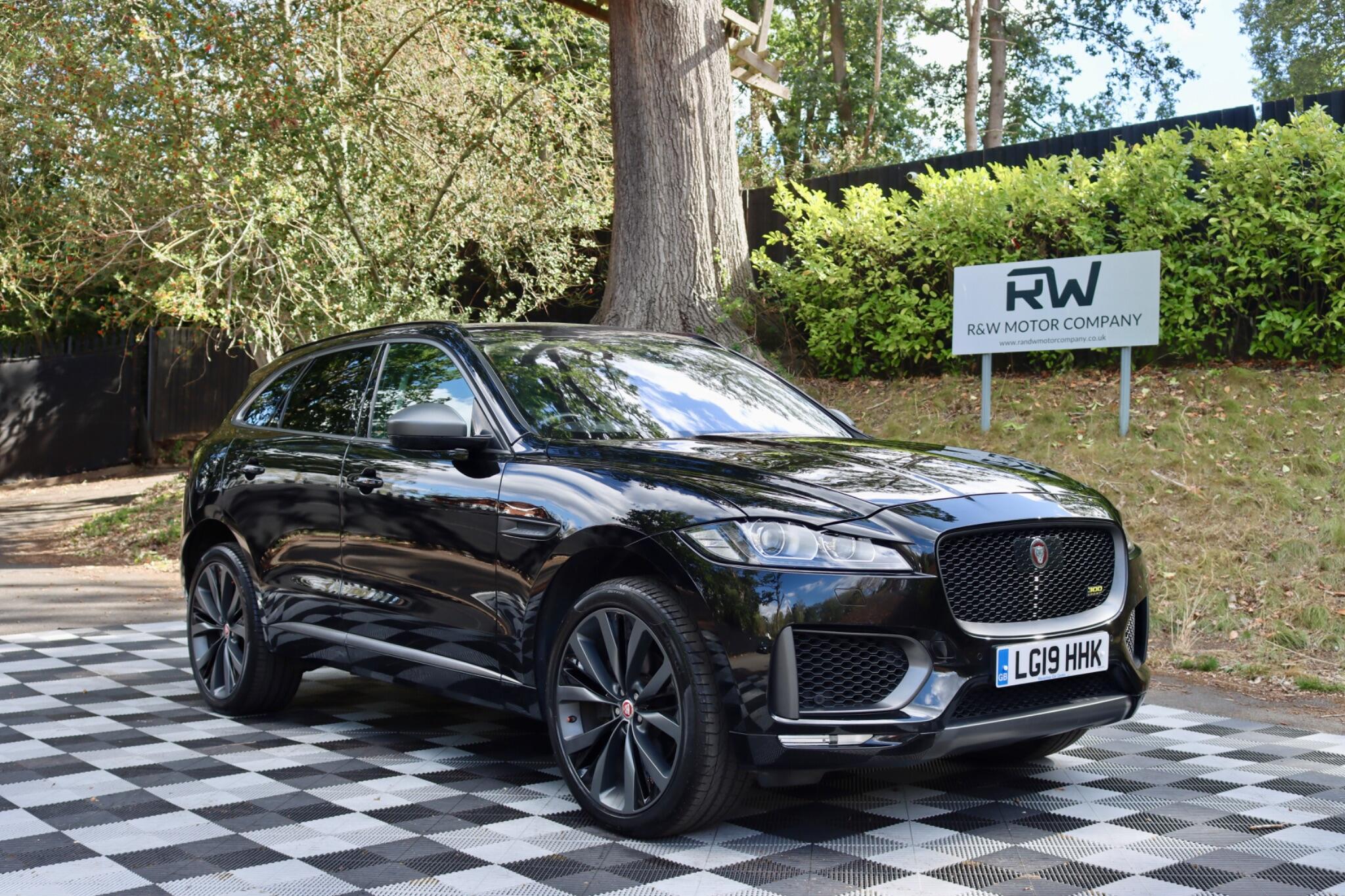 Jaguar F-Pace view 20