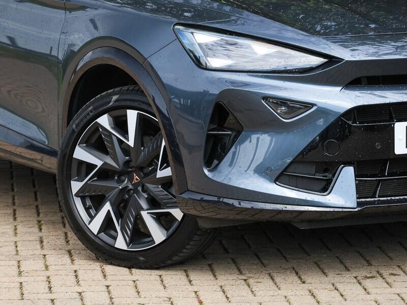Cupra Formentor view 9