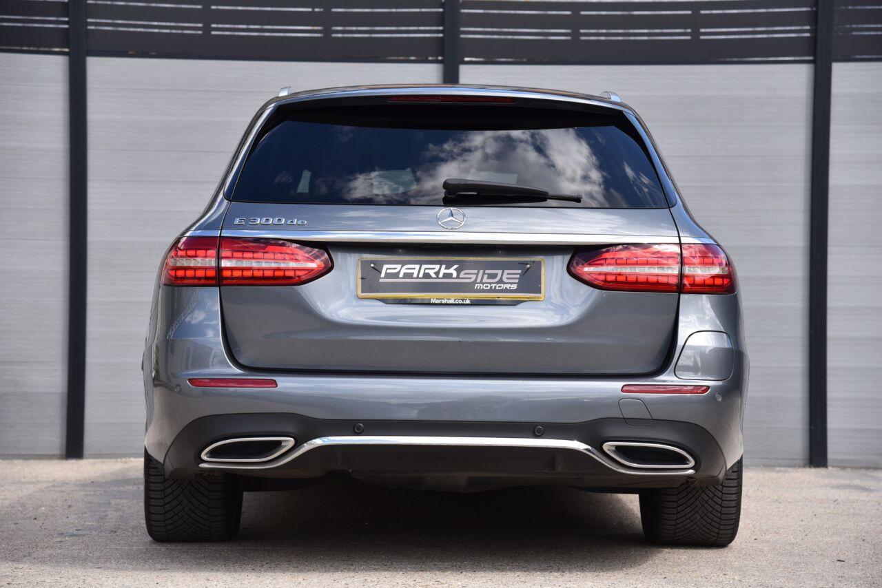 Mercedes-Benz E Class view 10