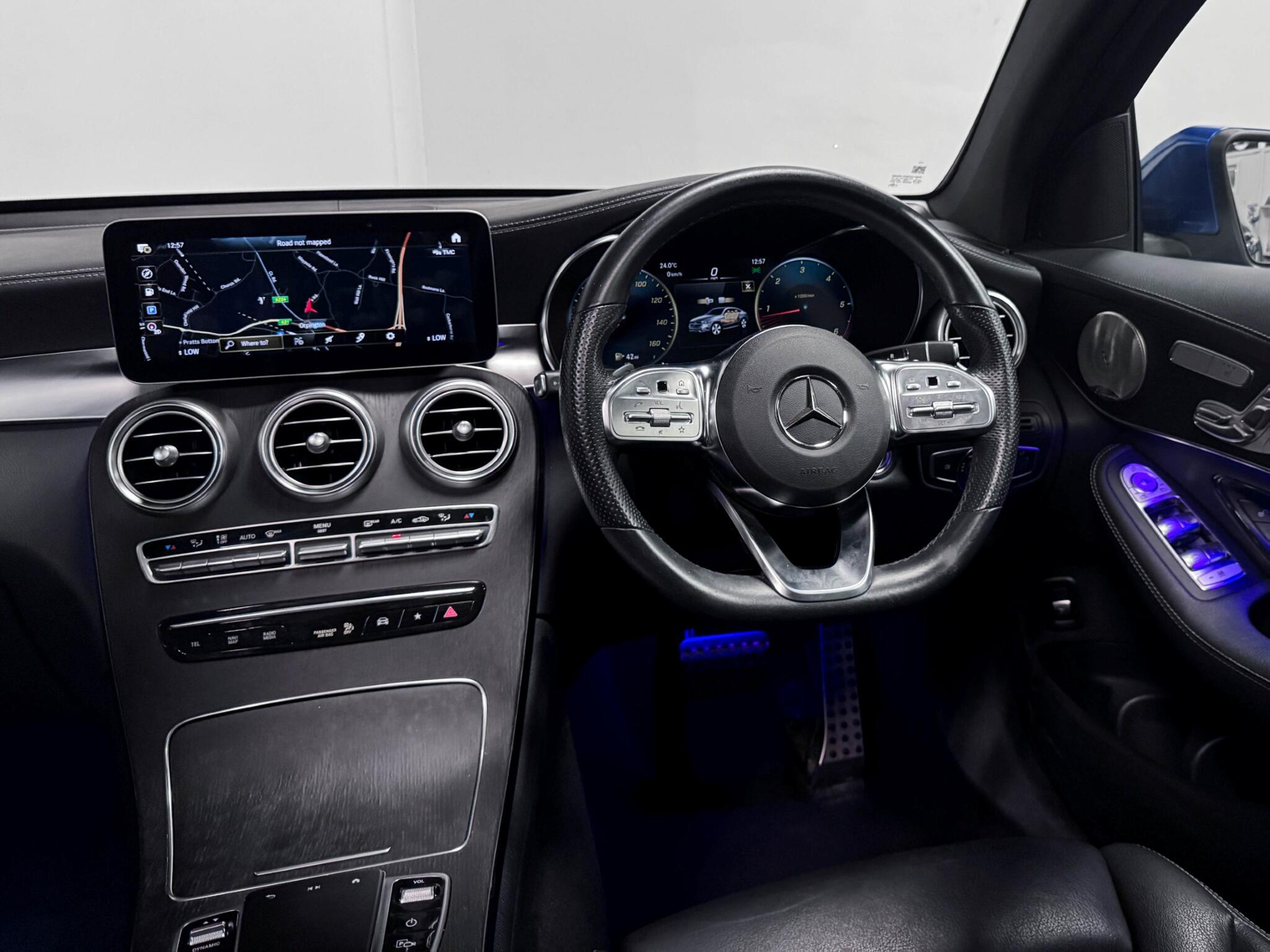 Mercedes-Benz GLC view 21