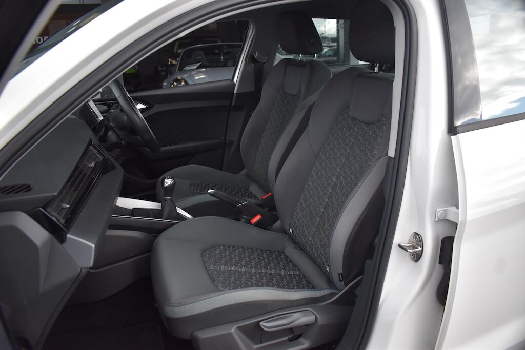 Audi A1 view 11