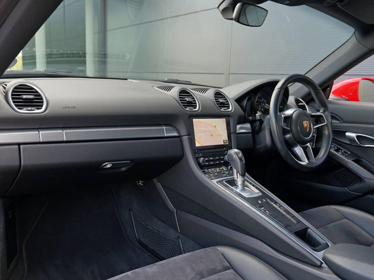 Porsche Cayman view 5
