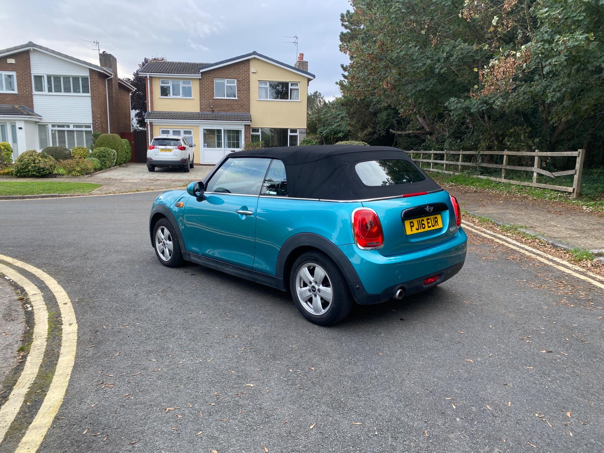 MINI Convertible 1.5 Cooper Euro 6 (s/s) 2dr