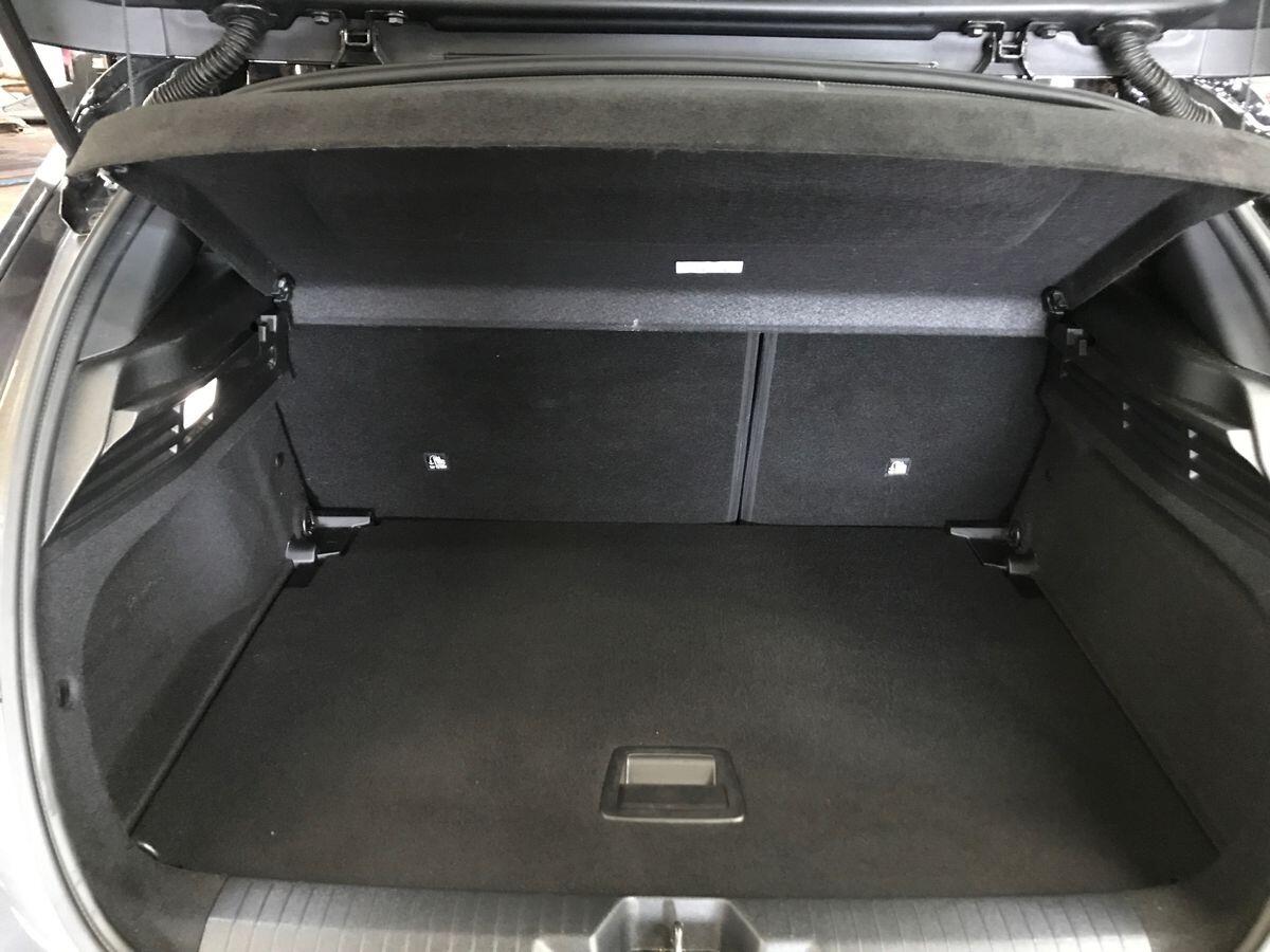 Vauxhall Astra view 8