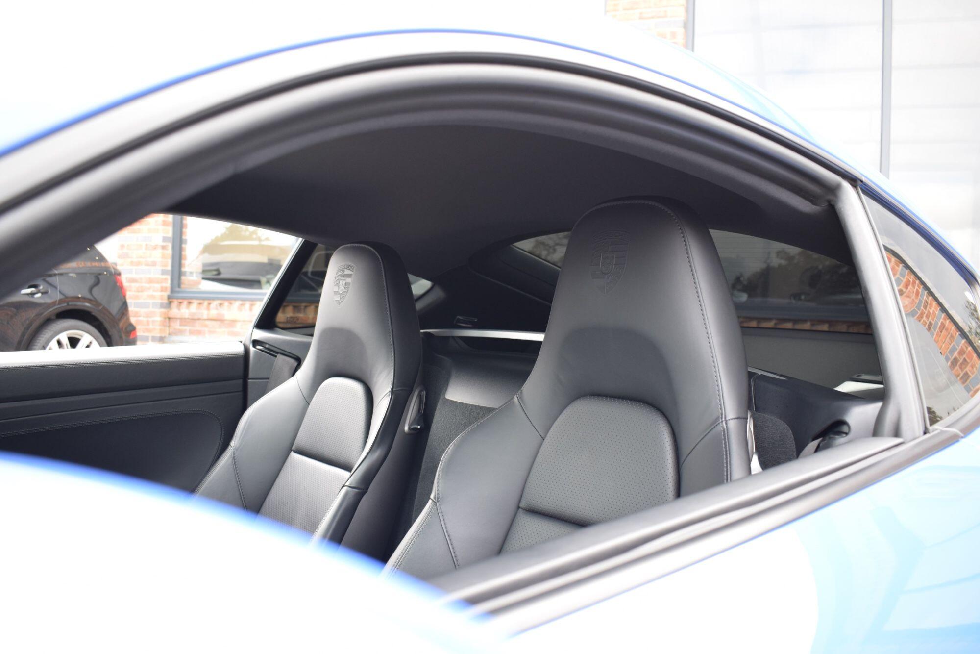 Porsche Cayman view 24