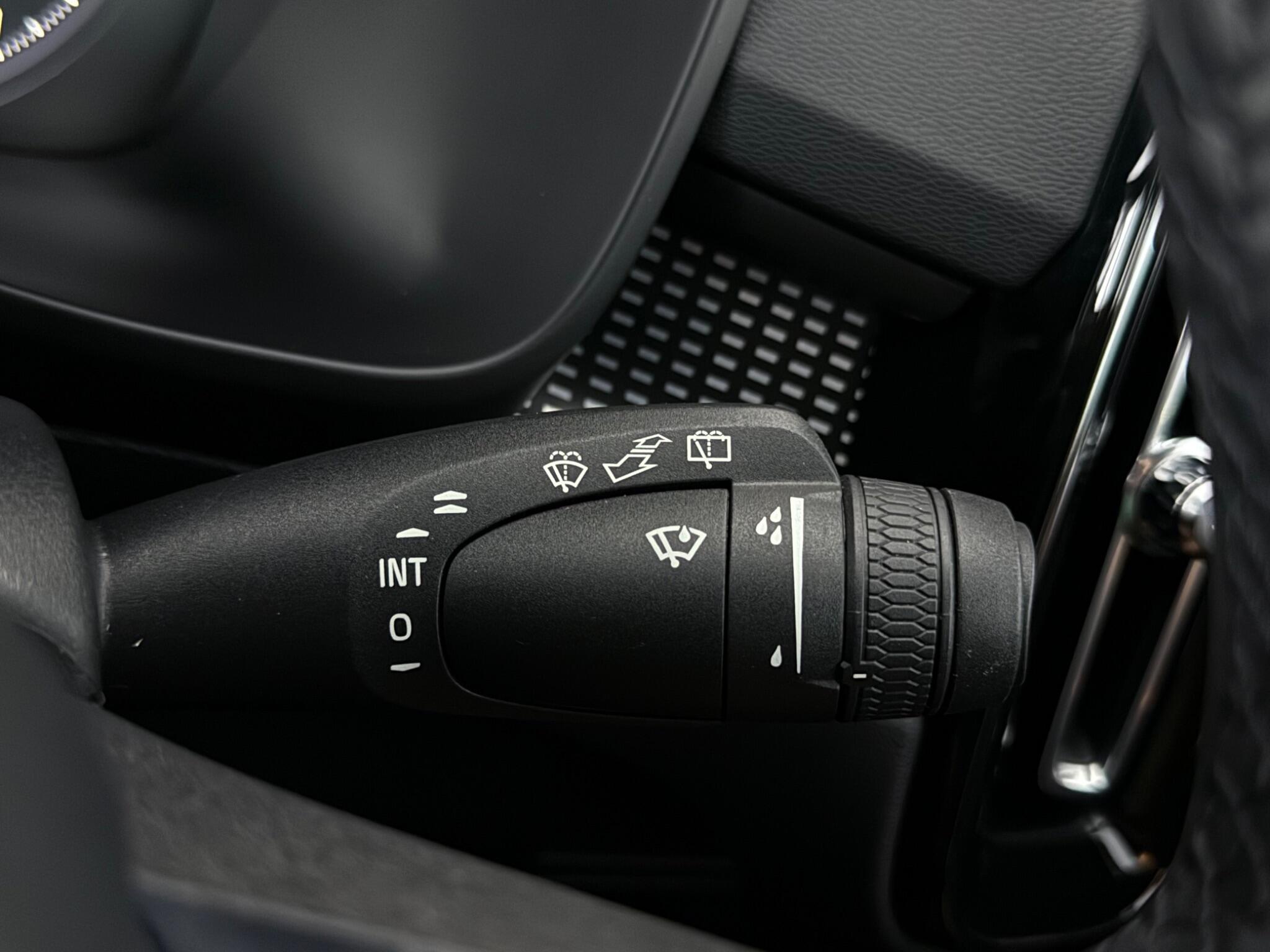 Volvo XC40 view 19