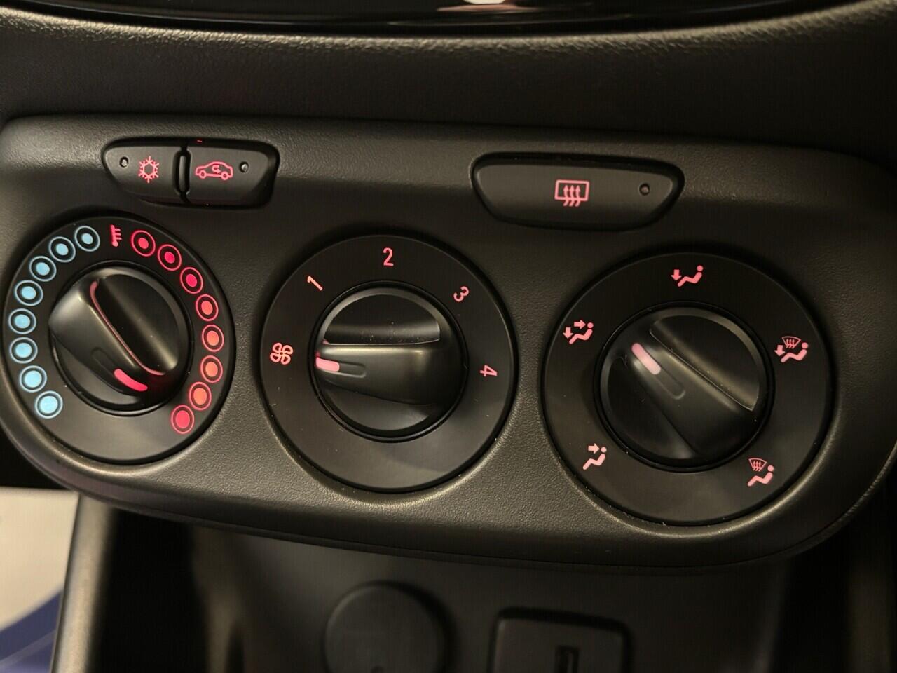 Vauxhall Corsa view 32