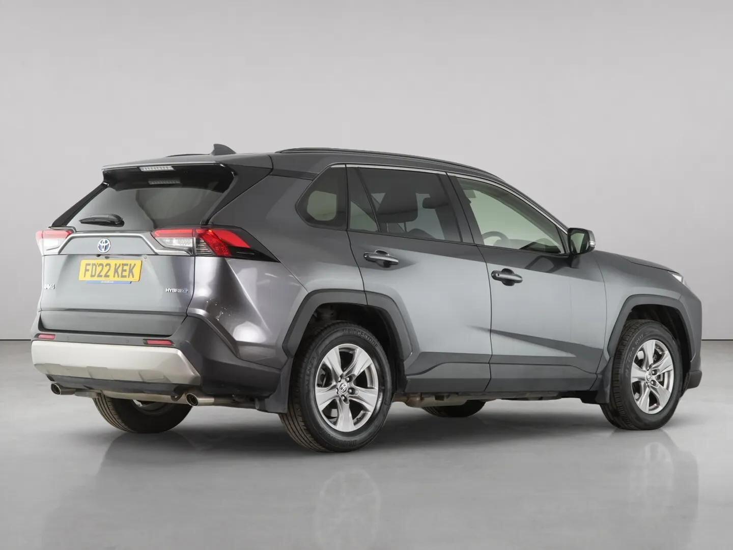 Toyota Rav4 view 8