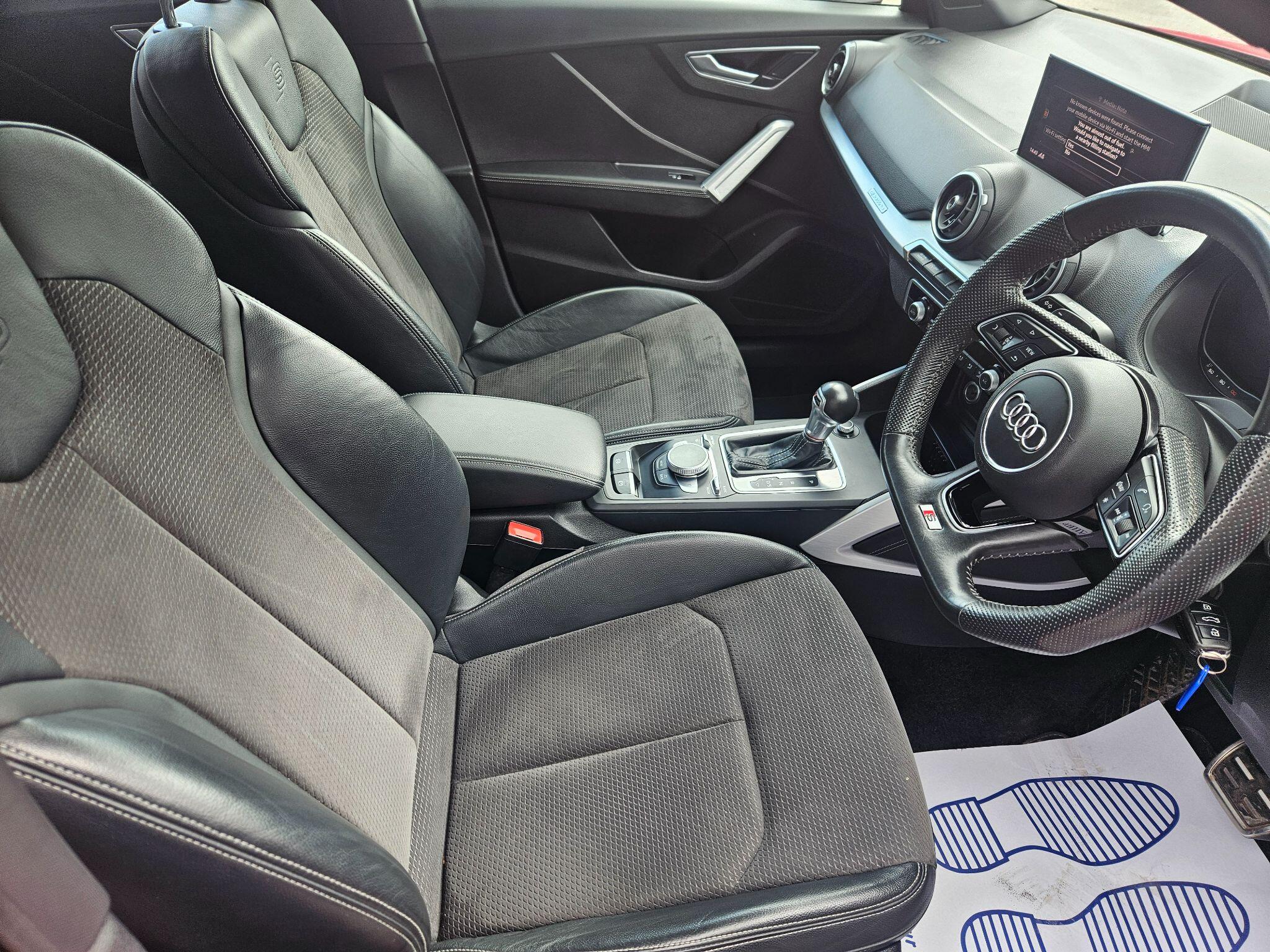 2019 Audi SQ2 image 16