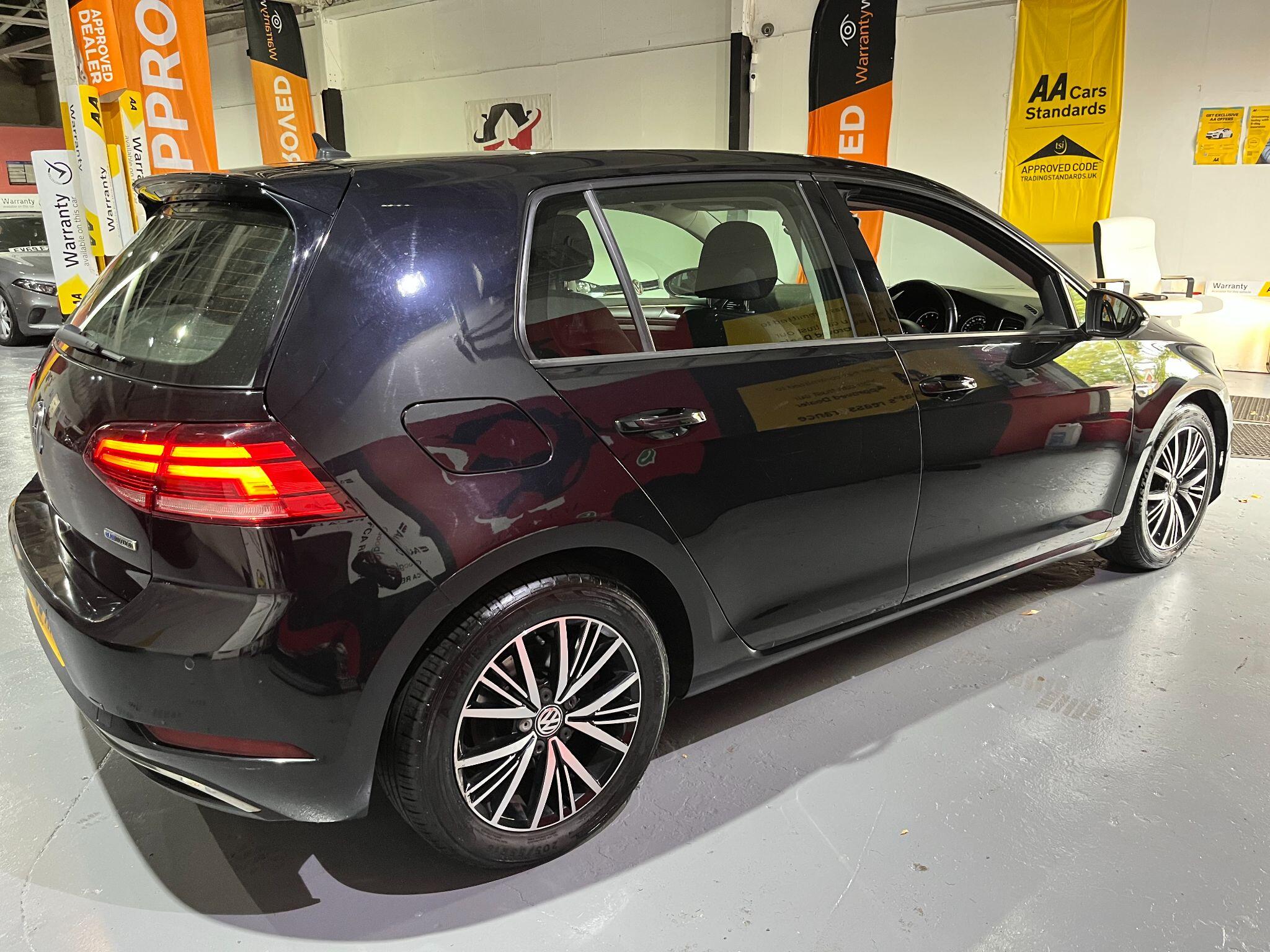 Volkswagen Golf view 58