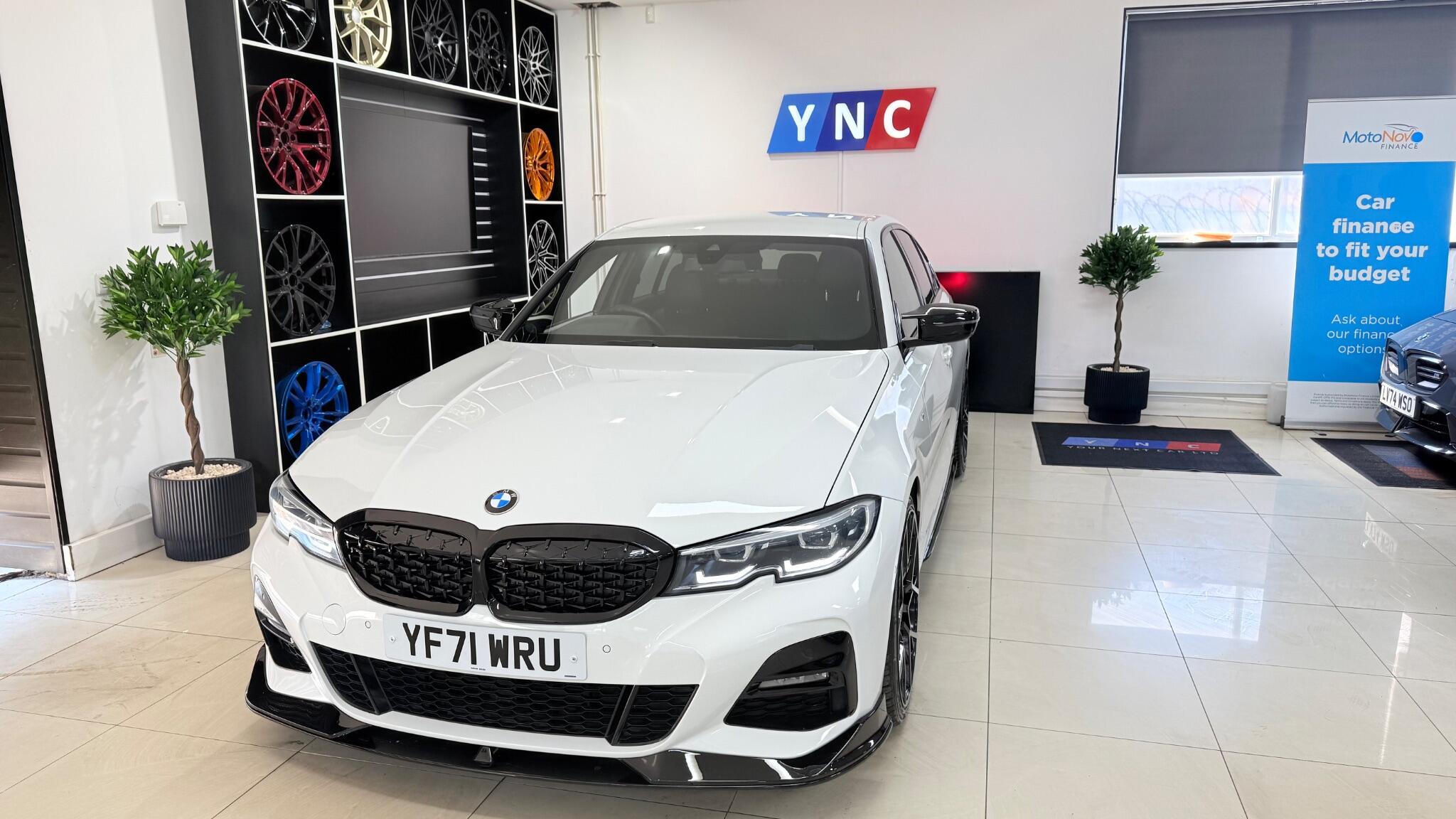 BMW 3 Series view 38