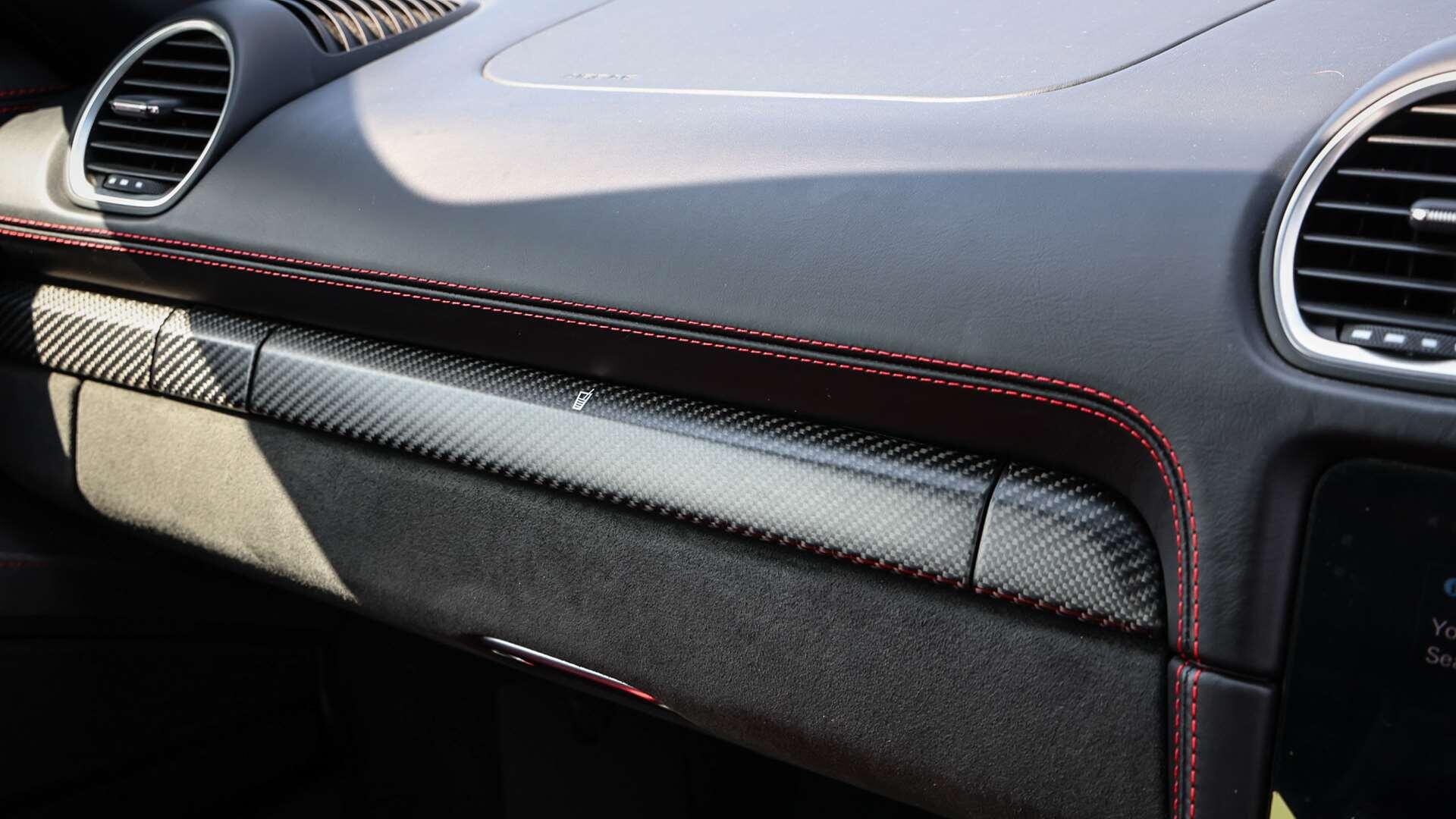 Porsche 718 Spyder view 26