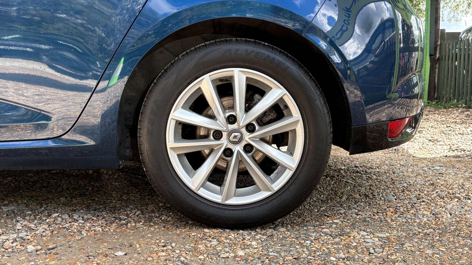 Renault Megane view 41
