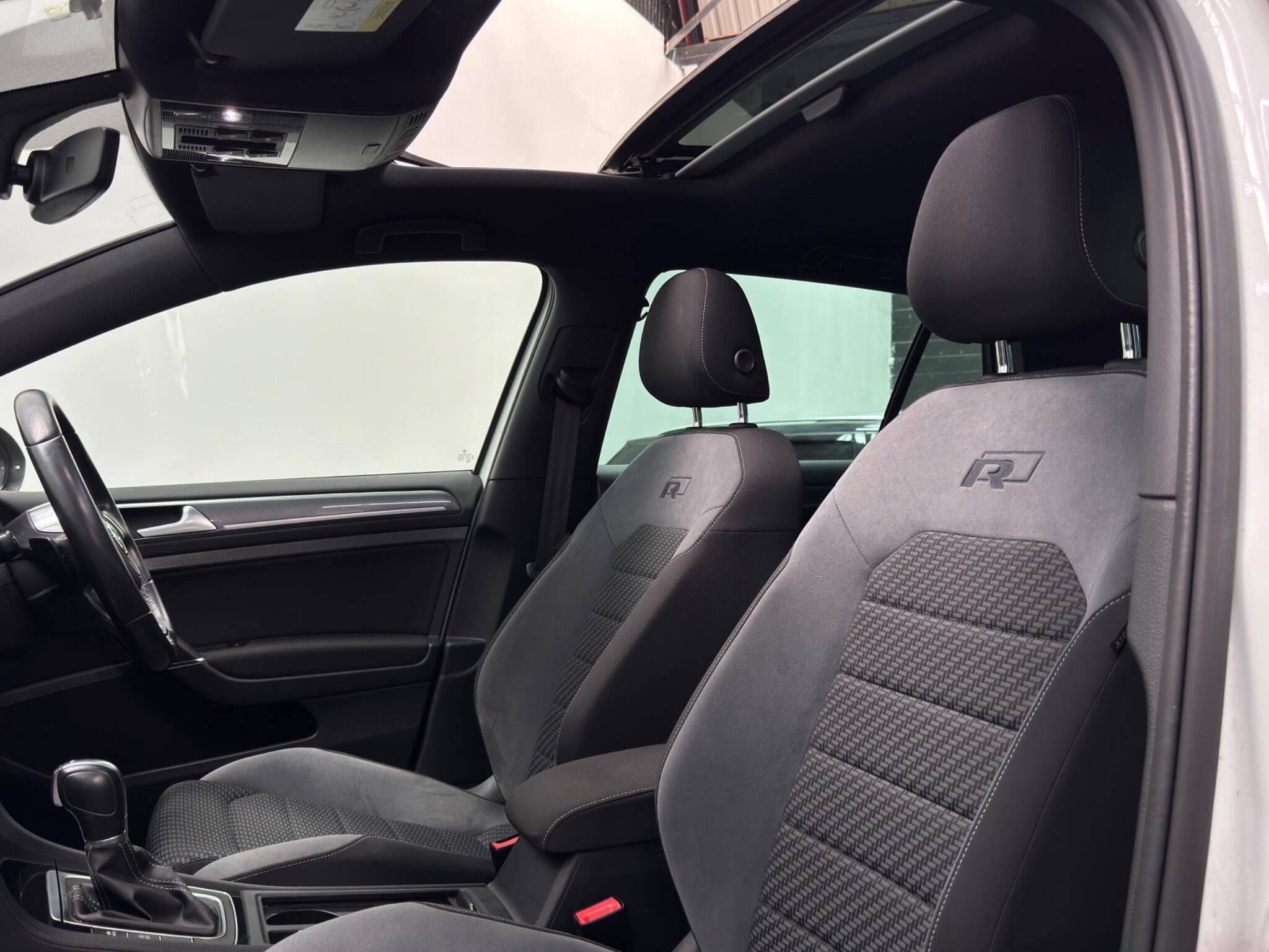 Volkswagen Golf view 46